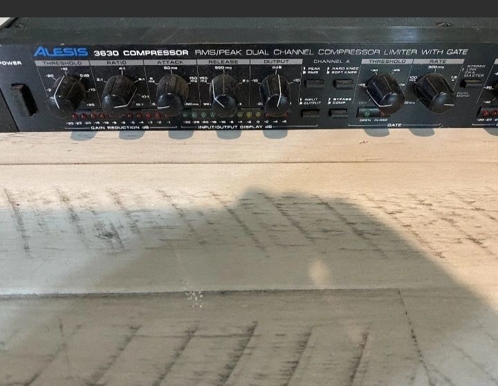 Alesis Dual Channel Compressor and Limiter