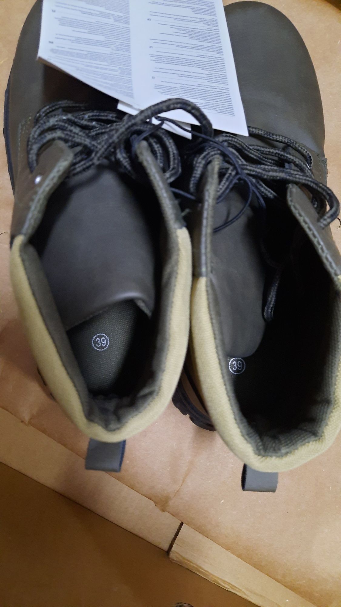 Buty rozmiar 39 brązowe