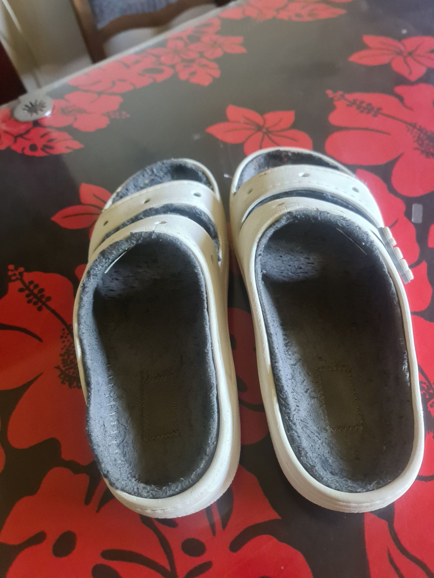Klapki Crocs białe