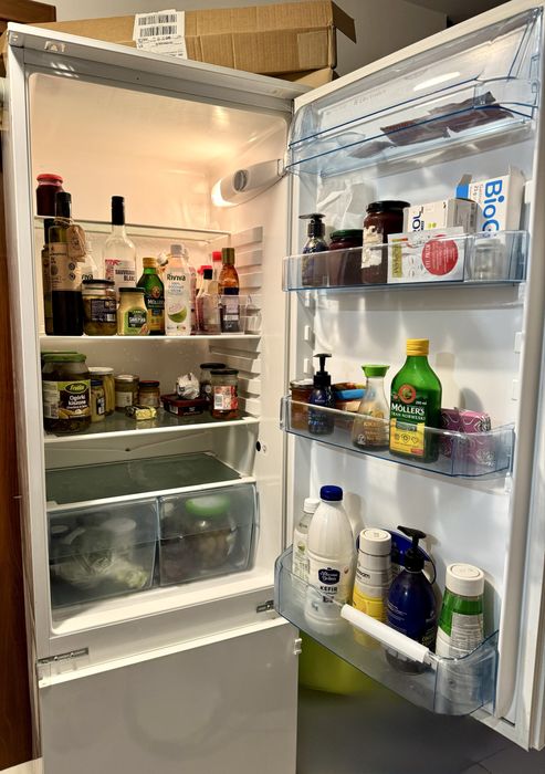 Lodówka lodówko-zamrażarka electrolux do zabudowy