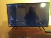 Telewizor Thompson 32"" uszkodzony