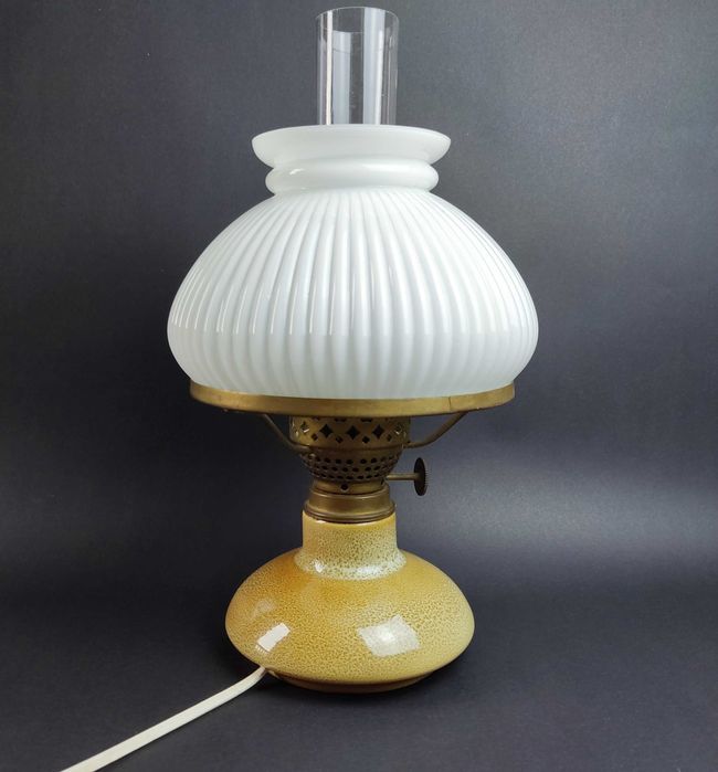 Lampka na podstawie Mirostowice - stan idealny