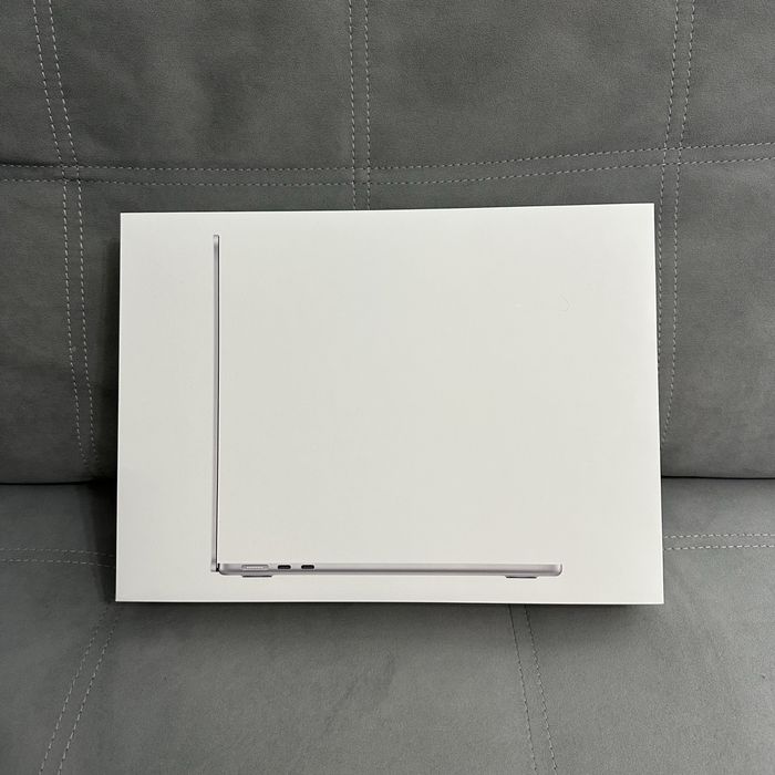 MacBook Air 13” 16GB 256GB M4 Sky Blue Midnight Silver Starlight новий