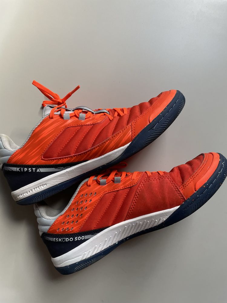 Buty sportowe Kipsta Eskudo 500 | Rozmiar 43 | Stan idealny
