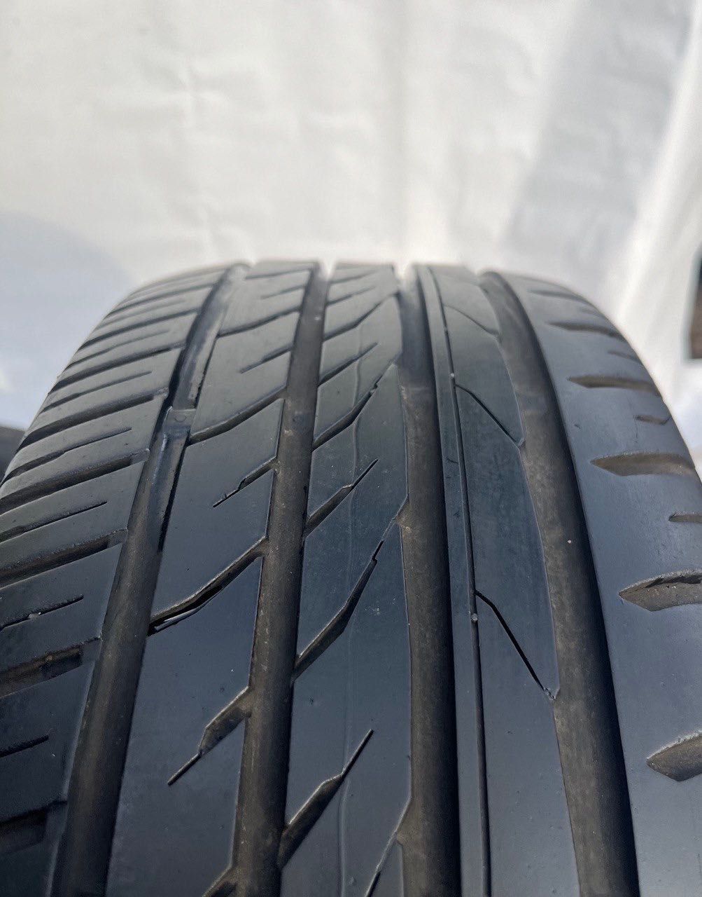 Продам Б/У резину Matador 195/50 R15 V.