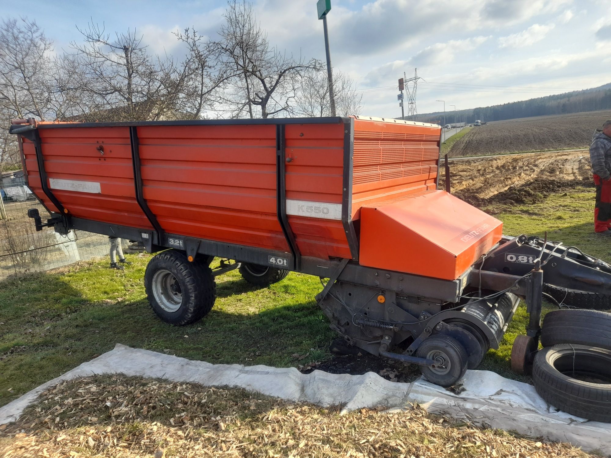 Przyczepa samozbierająca deutz fahr K 550 pottinger class