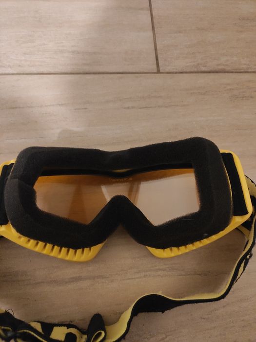 Очки горнолыдные uvex