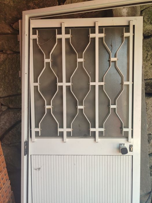 Porta de alumínio com vidro