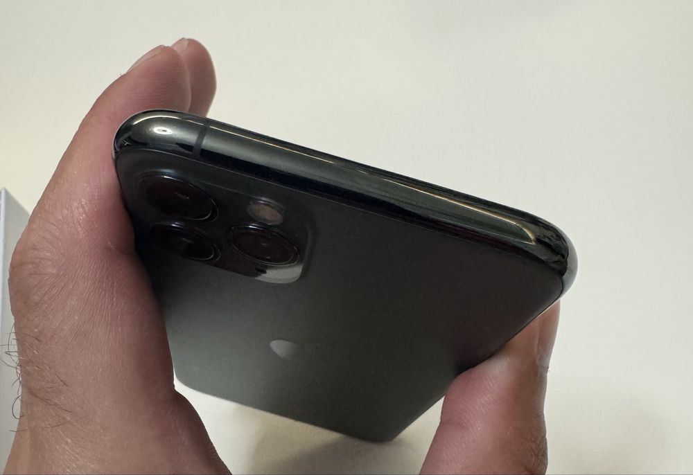 Iphone 11 pro 64Gb ciemna zieleń