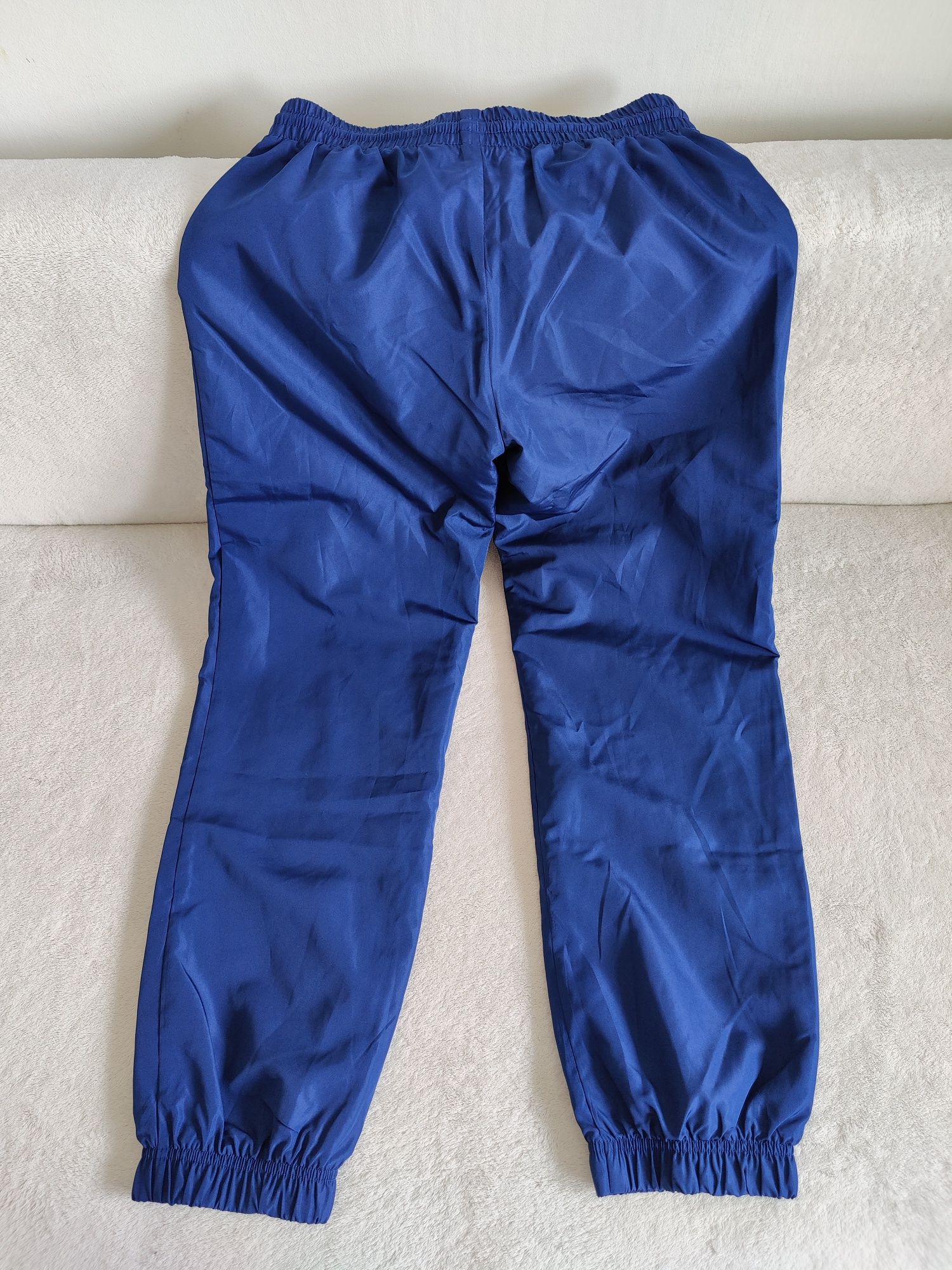 Spodnie dresowe Adidas 13/14 lat 164cm z "ortalionu"