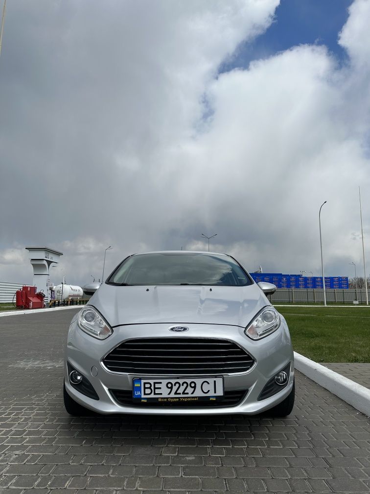 Ford fiesta TITANIUM