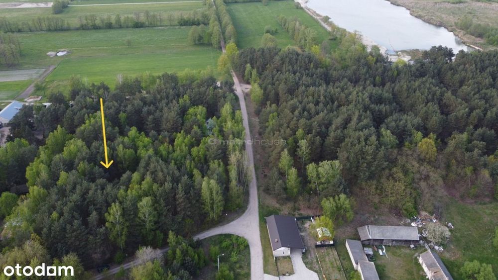 Duża działka 2123m2 ,oraz drewniany dom.