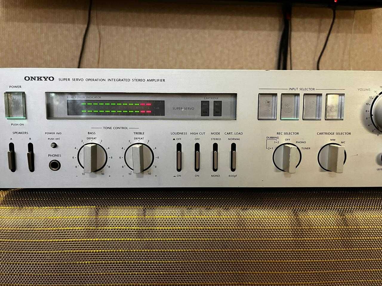 ONKYO  стійка (A35, TA2050, T25)
