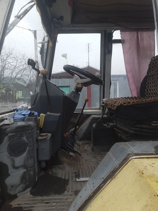 Продам екскаватор в робочому стані всі питання по телефону