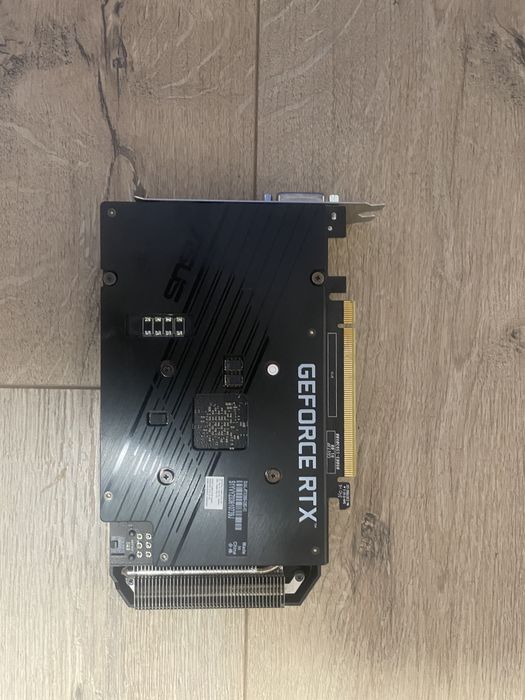 Продам відеокарту Asus RTX 3050 dual.