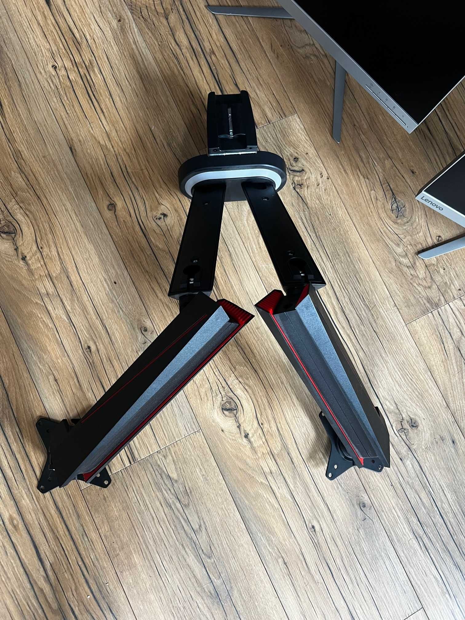 Uchwyt do monitora z hubem USB i podświetleniem RGB ICY BOX
