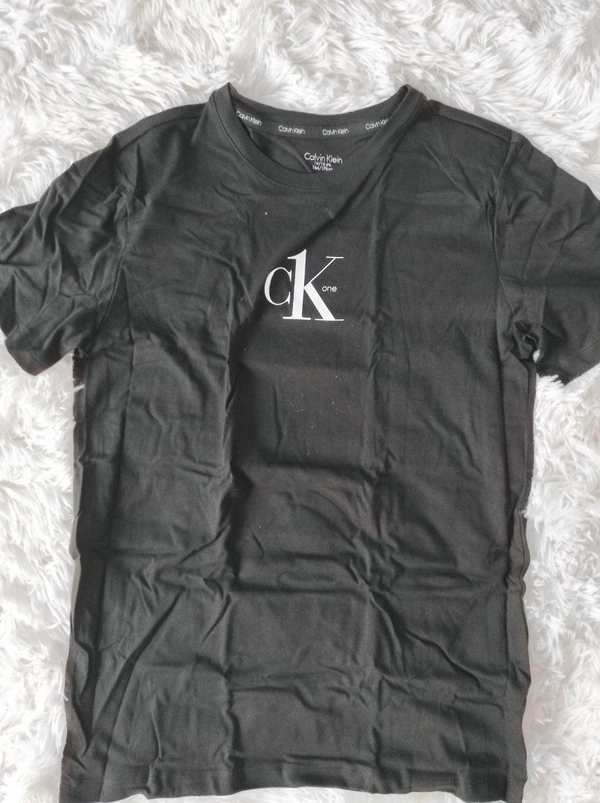 Calvin Klein CK one - 2 x koszulka młodzieżowa 14/16 lat, 164/176cm