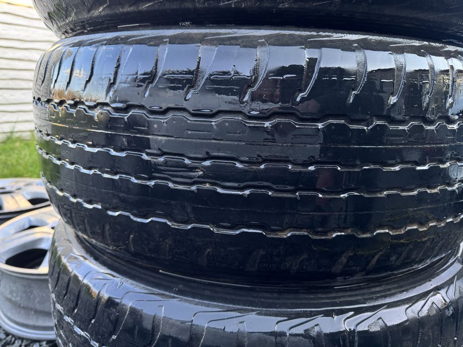 Dunlop 265/60/18 grandtrek