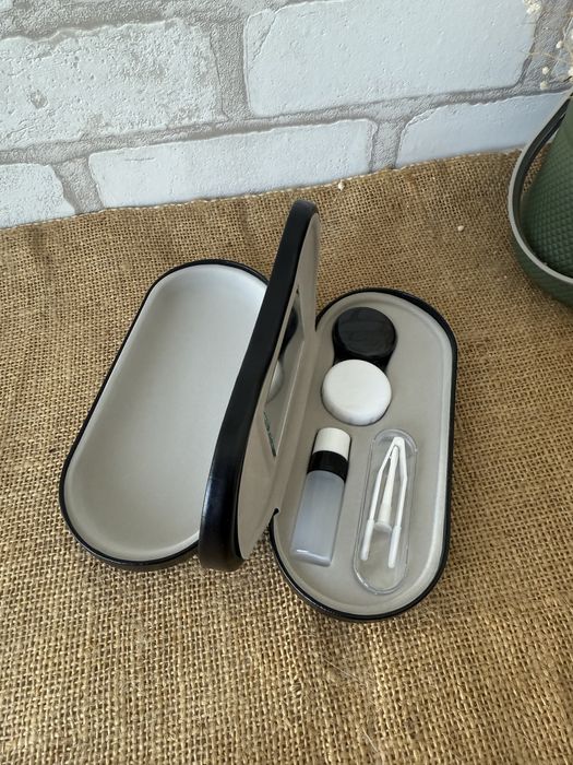 Чохол кейс для окулярів та лінз