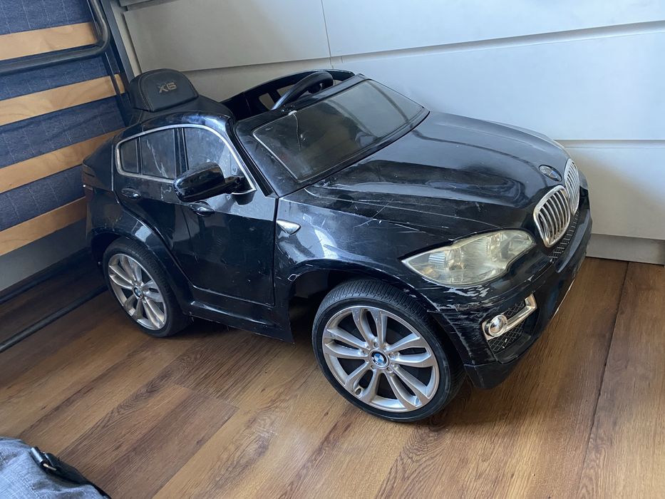 Samochod dla dzieci Bmw x6