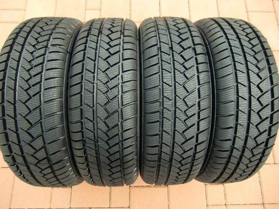 Продам резину як нову  195/65R15