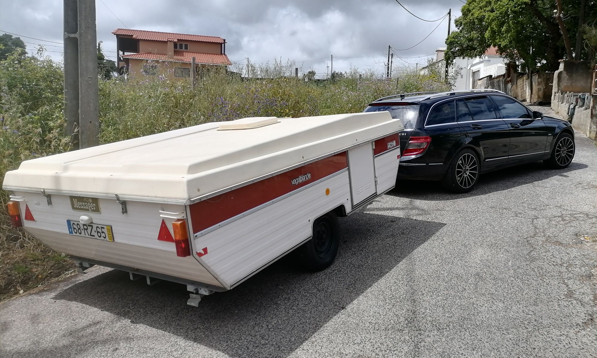 Caravana rara rebatível 400kg pode rebocar com carta b
