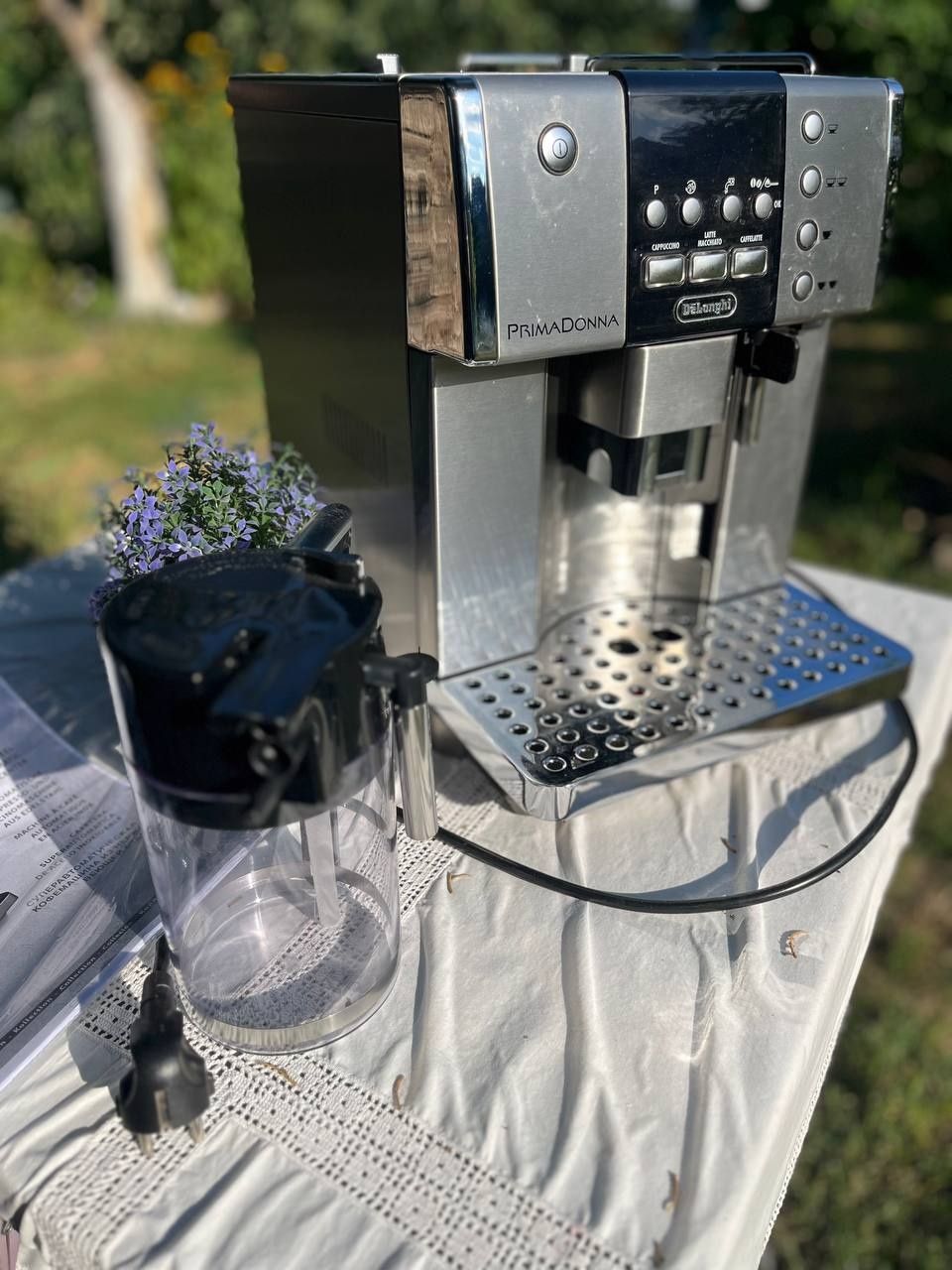 Кавоварка DeLonghi PrimaDonna