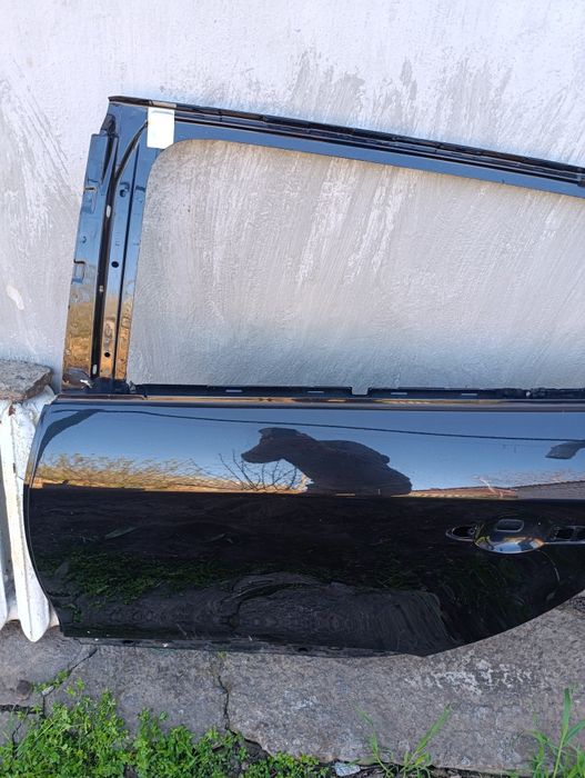 Меган 3 унiверсал. Дверь лiва задня