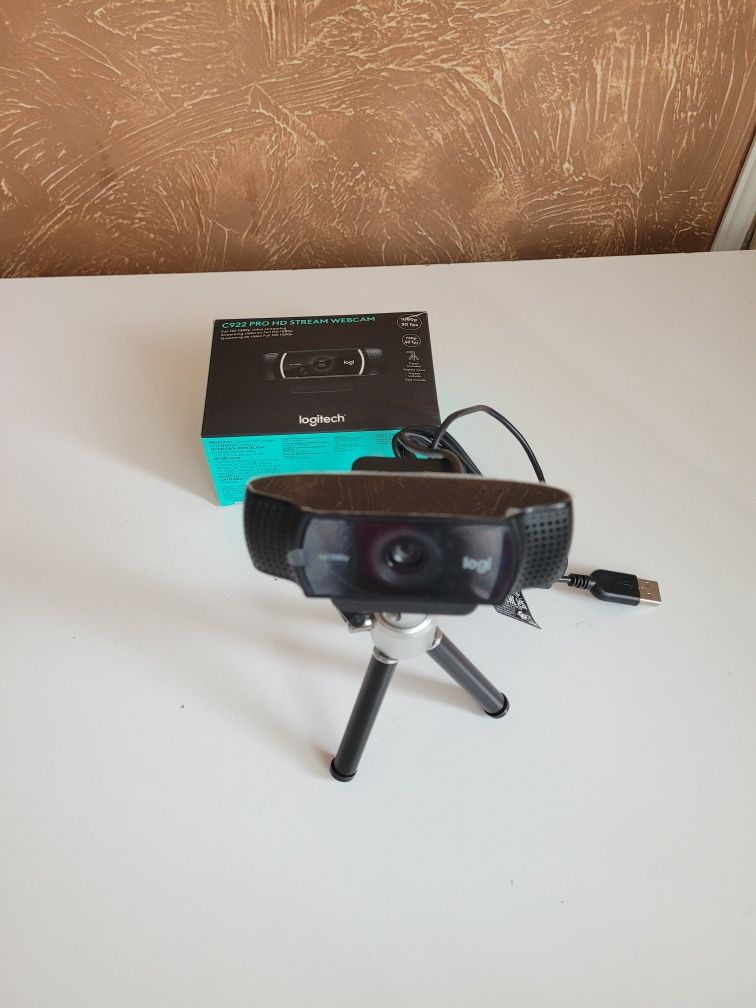 Веб-камера для стріму Logitech C922 Pro Stream Full HD
