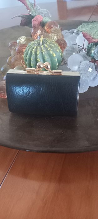 Porta moedas em pele