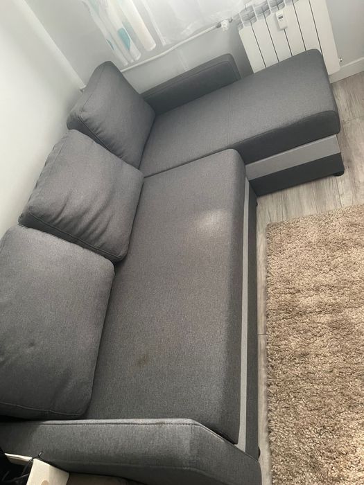 Narożnik z funkcją do spania pufa