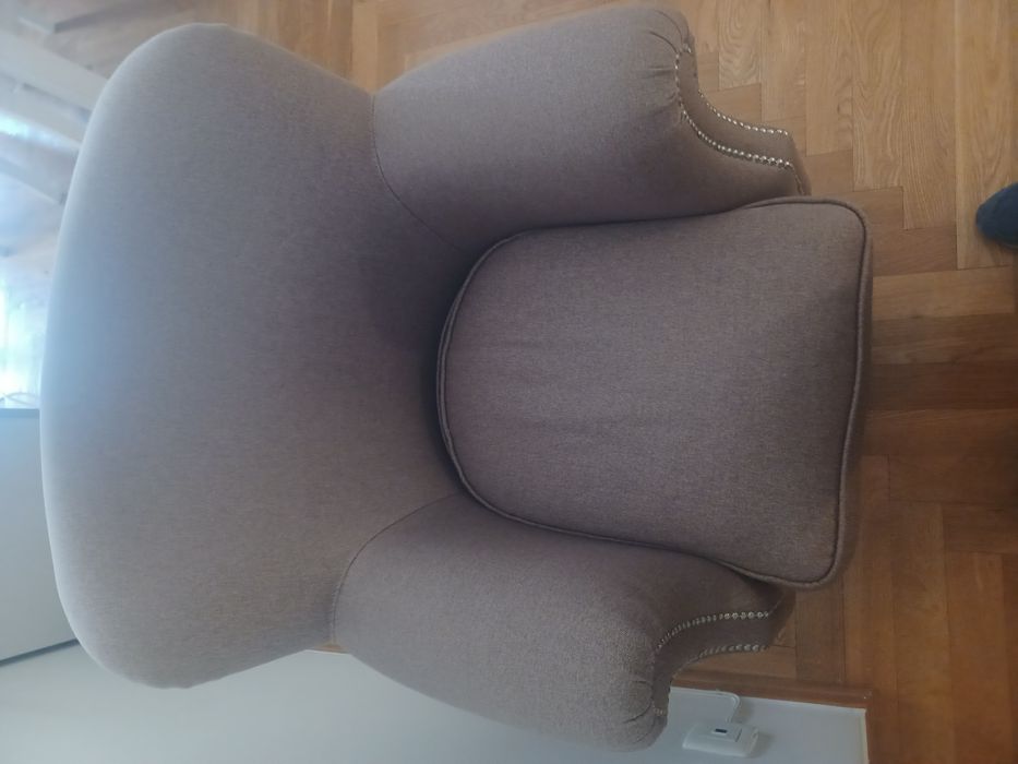 2 poltronas/cadeiroes 8&80 em óptimo estado entrego em mãos em Benfica