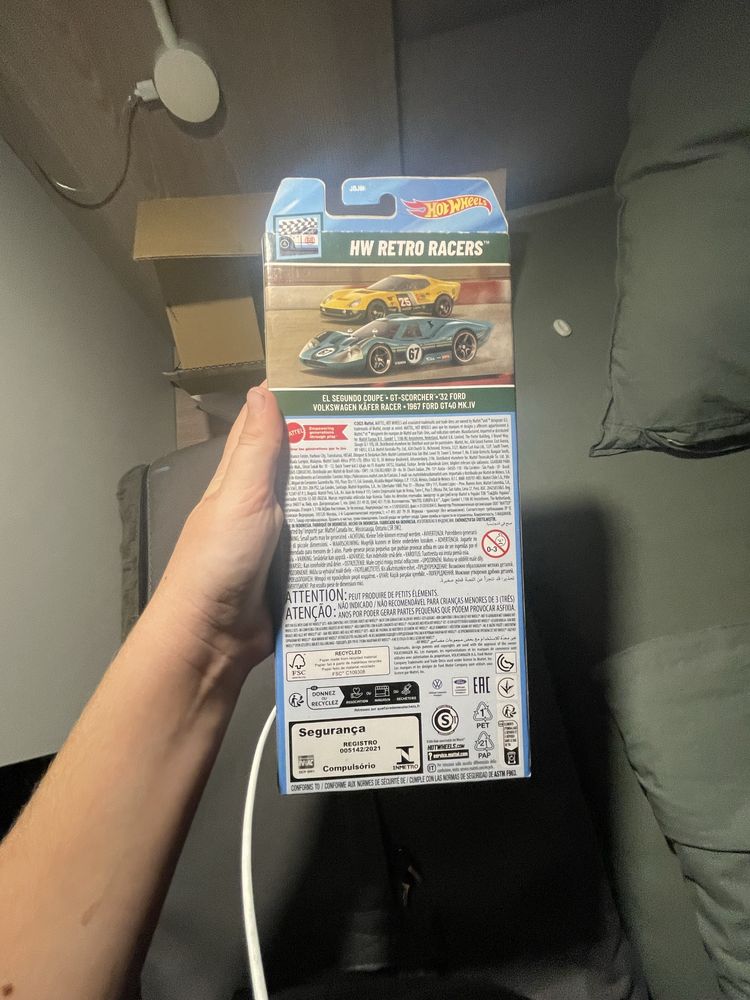 Zestaw autek hot wheels