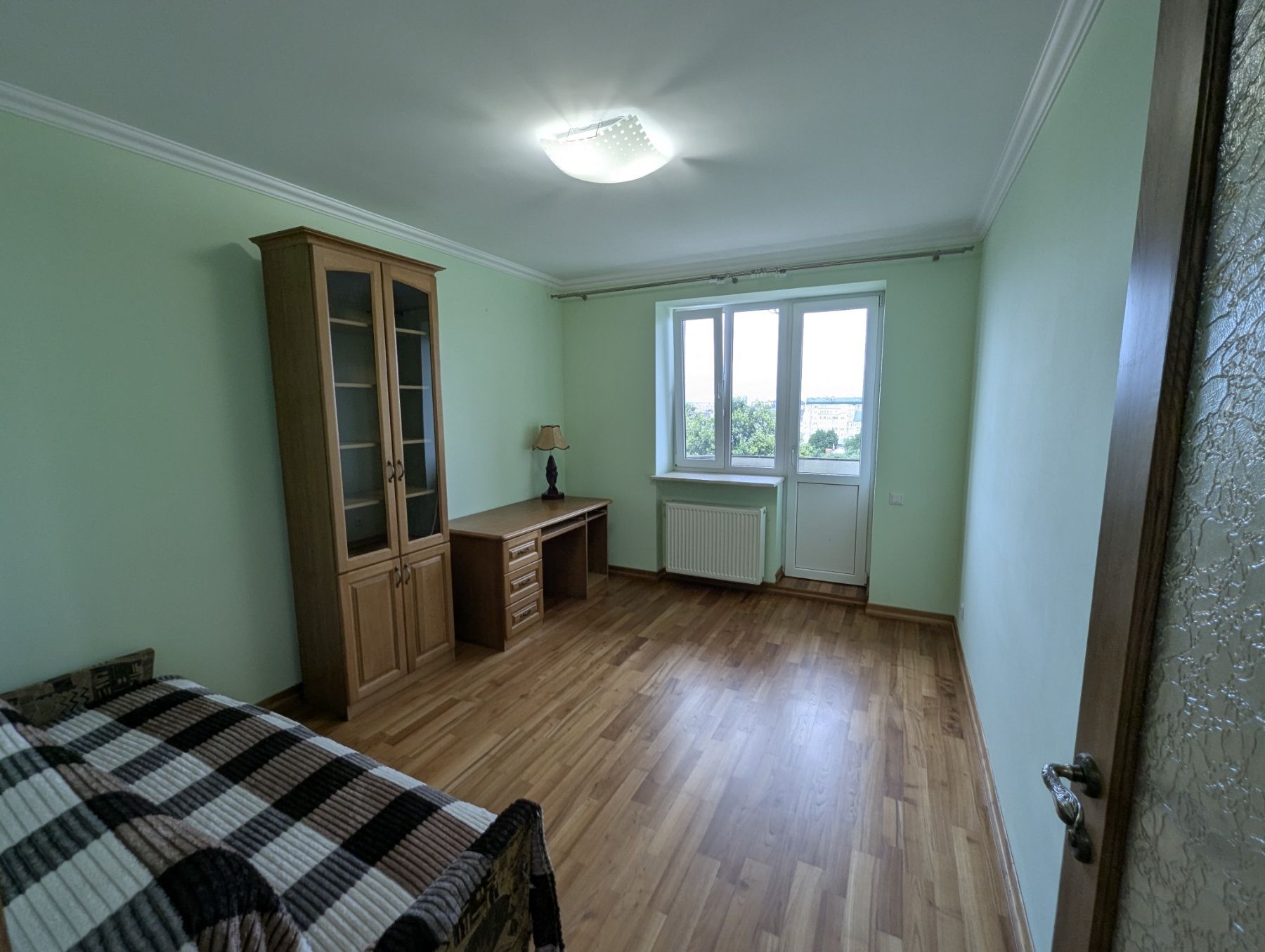 Продається 3 кімнатна квартира