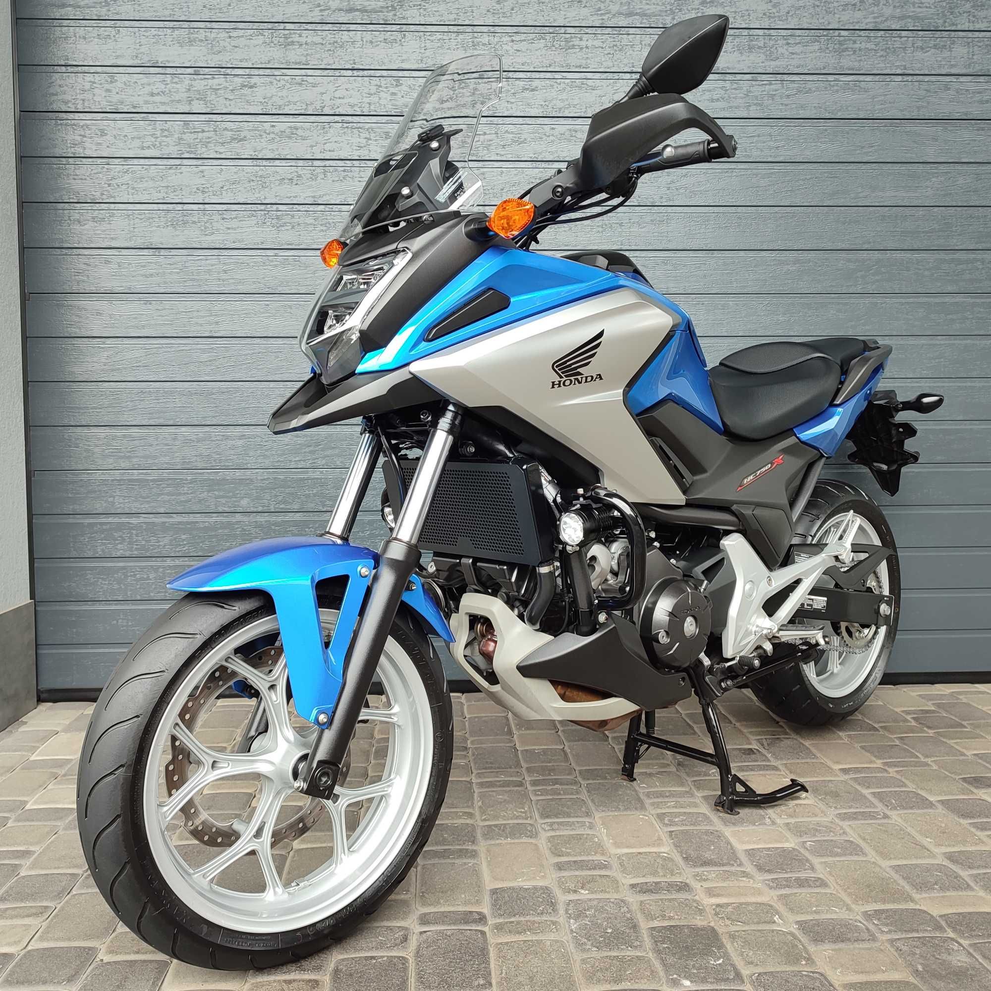 Продам мотоцикл Honda NC750X LD (1154)