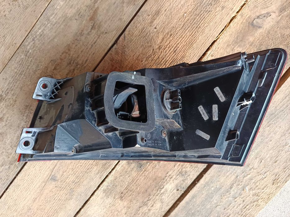 Lampa skoda superb3 sedan