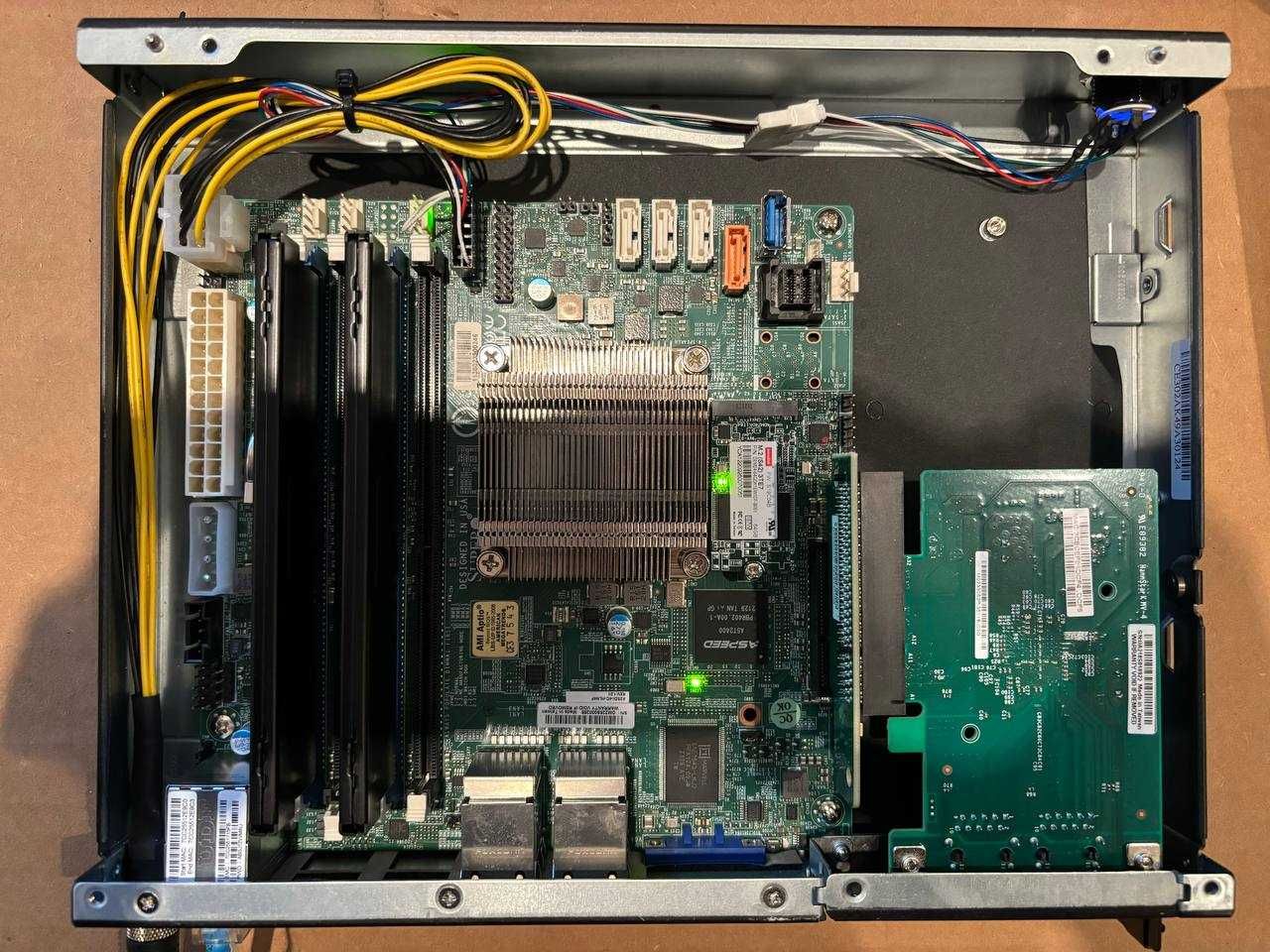 Сервер Supermicro SYS-E302-9A A2SDi-4C-HLN4F CSE-E302IL Intel C3558