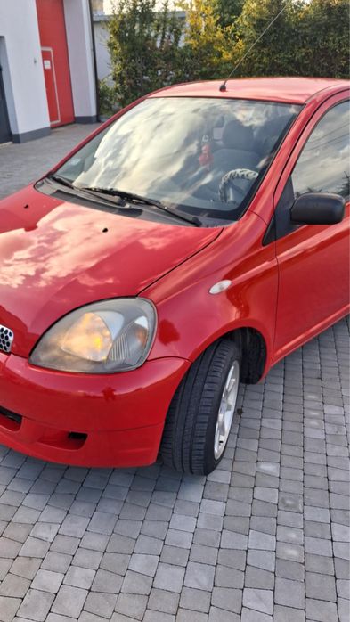 Toyota Yaris 1,2 benzyna