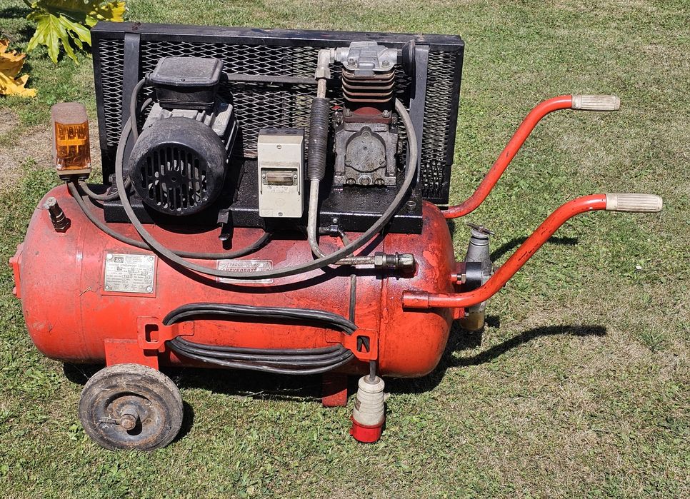 Agregat, Kompresor POLMO AHS23 R80. olejowy 380V