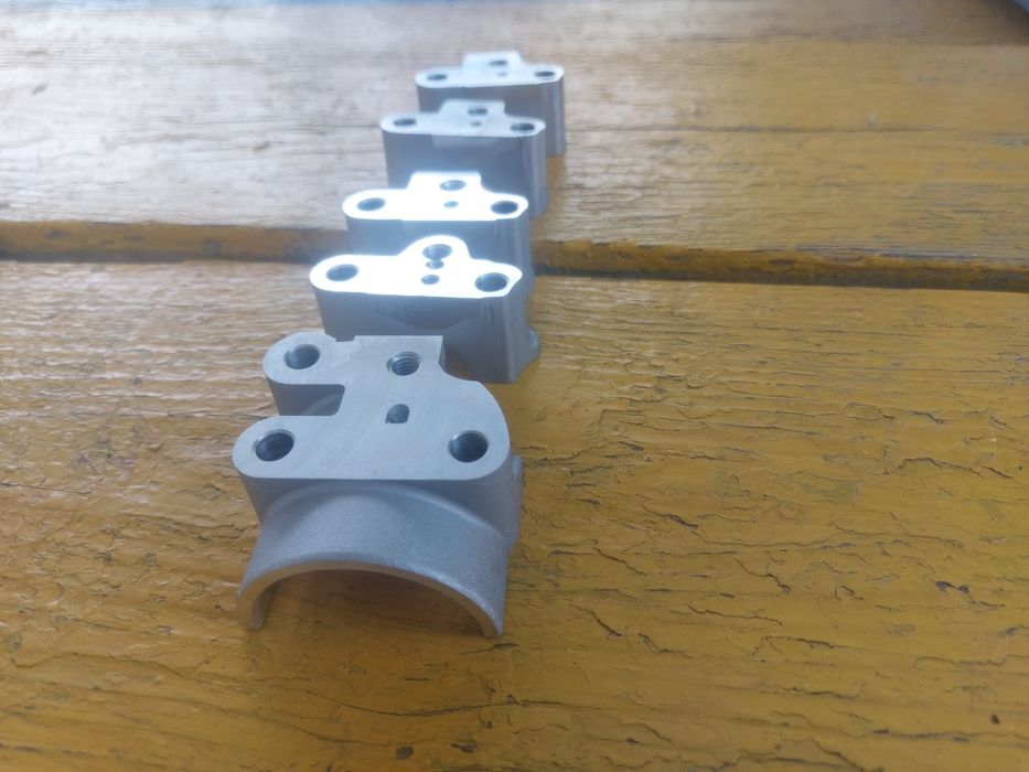 Бугель ГБЦ бугеля распредвала 4D56 pajero розборка шрот запчасти 2.5