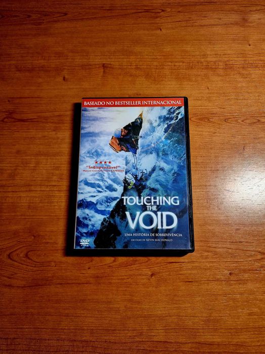 TOUCHING THE VOID - Uma História de Sobrevivência (Kevin MacDonald)