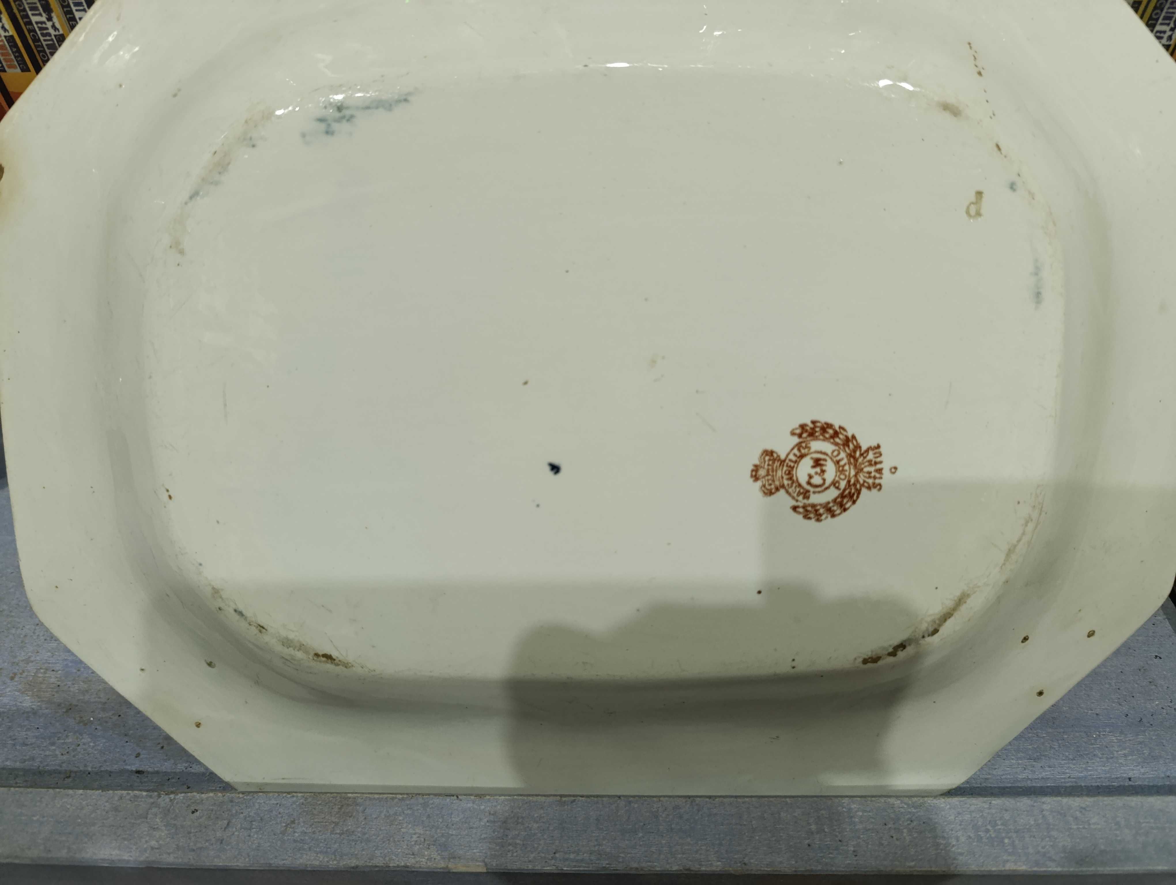 Travessa de porcelana