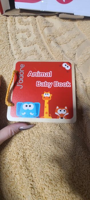 Дерев'яна книжечка