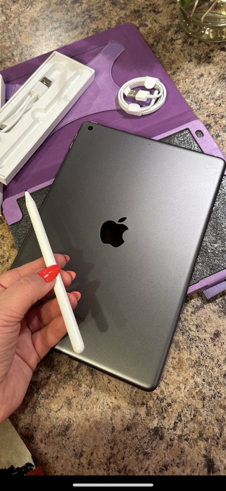 Tablet iPad Apple 10.5” iOS 18.4 - Touch ID - PROCREATE