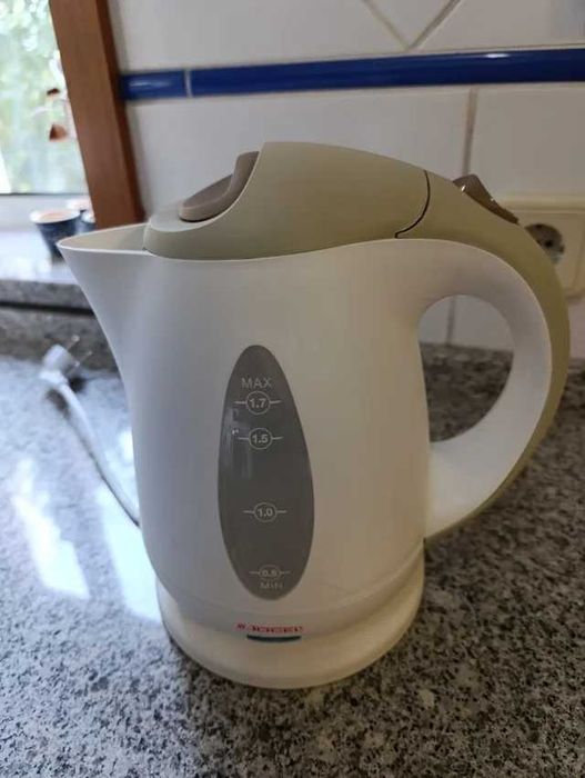 Jarro elétrico branco