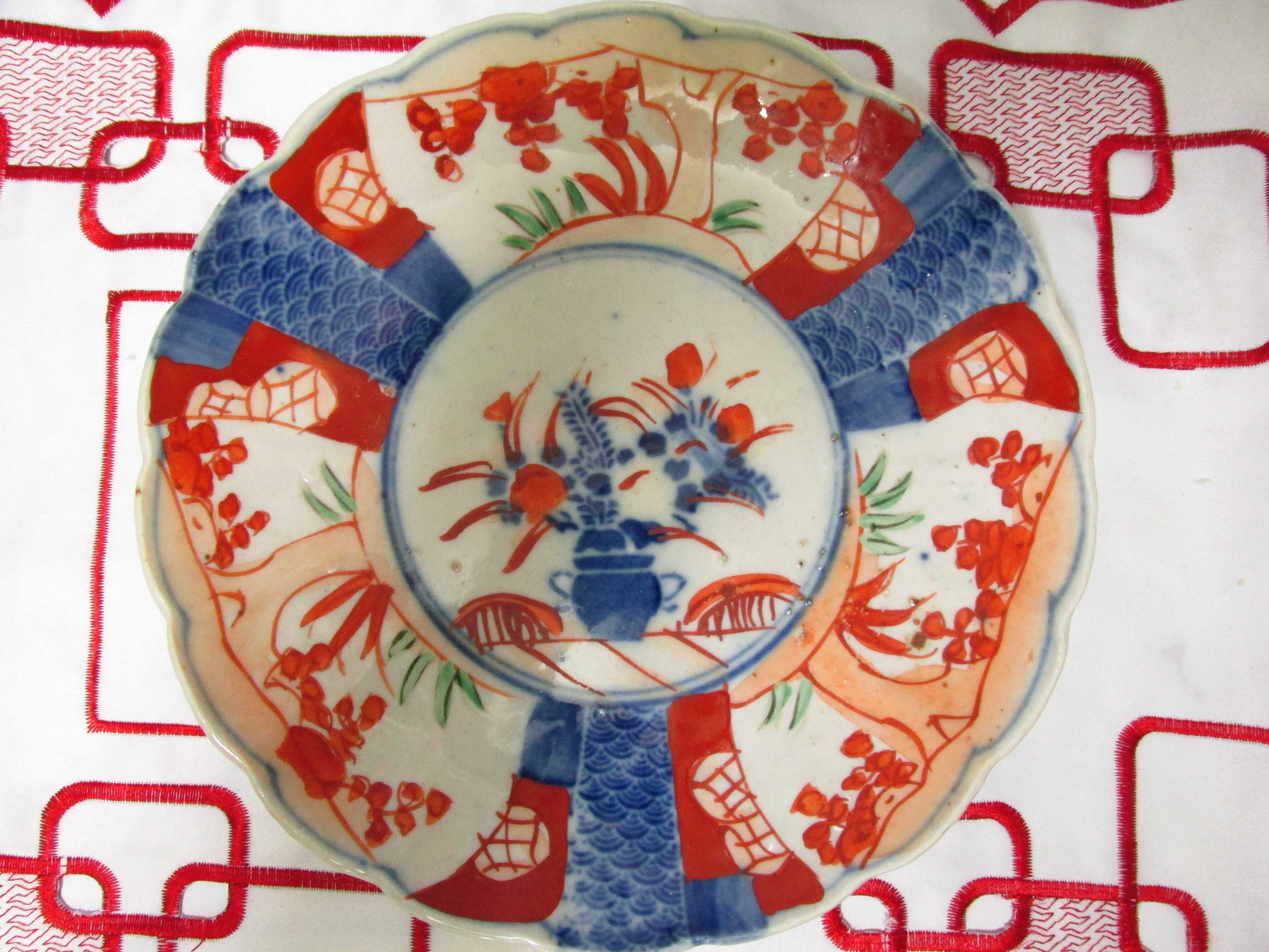 Imari Arita Talerze 2 sztuki XVIII wiek   - Japonia -
