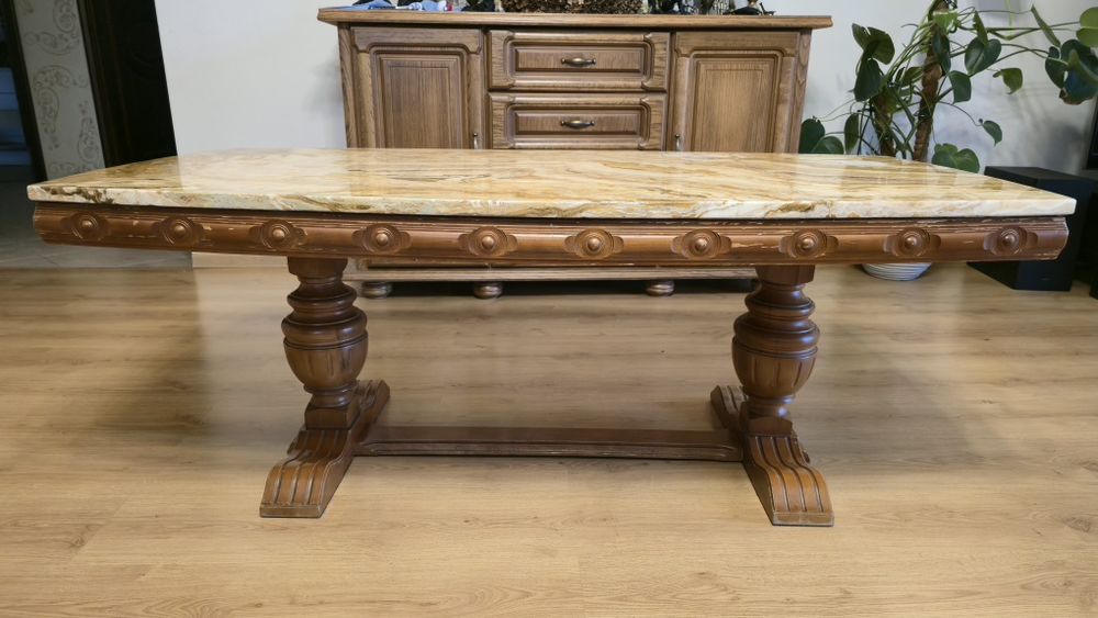 Ława z blatem kamiennym