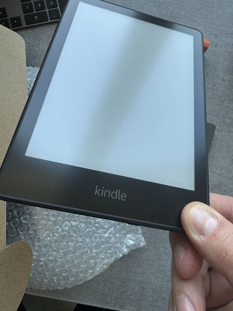 Kindle Paperwhite 2022. 7 дюймів. Refurbished. Гарантія