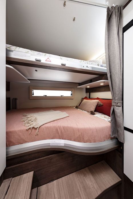 Wynajem Kampera 940 Rok 2022, komfortowy, bogato wyposażony, Łódź