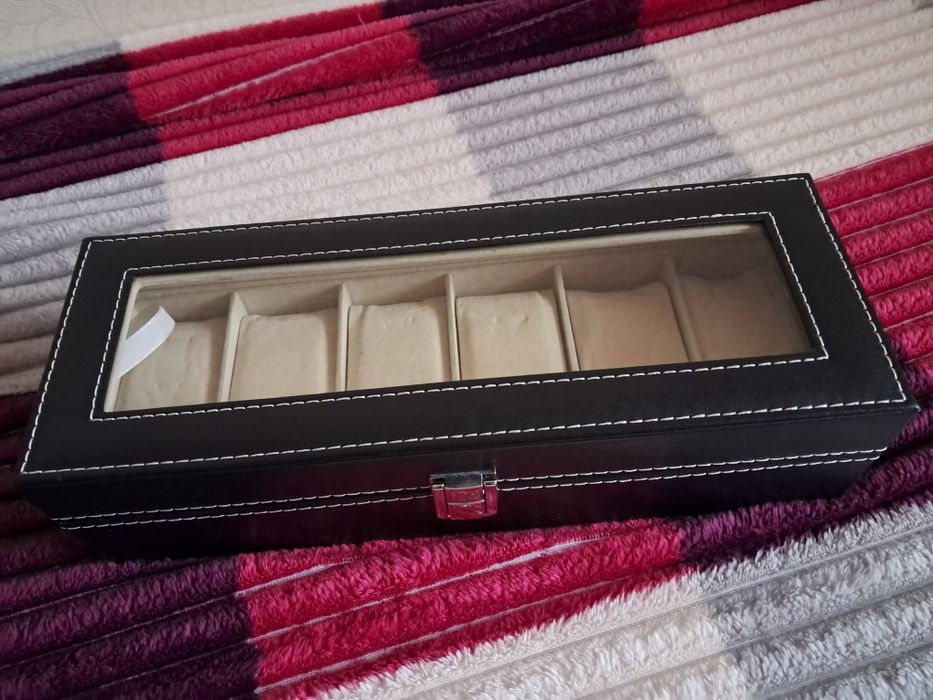 Футляр для годинників